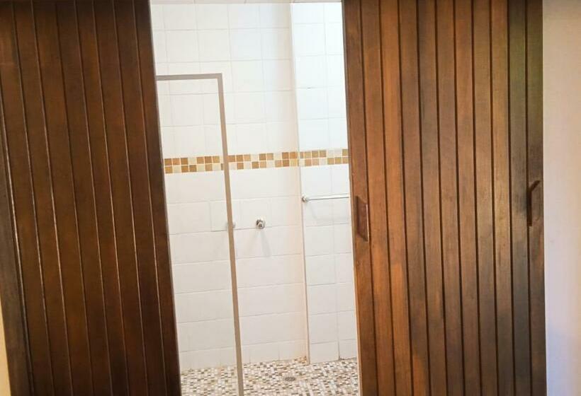 Пансион Lydiana Guesthouse