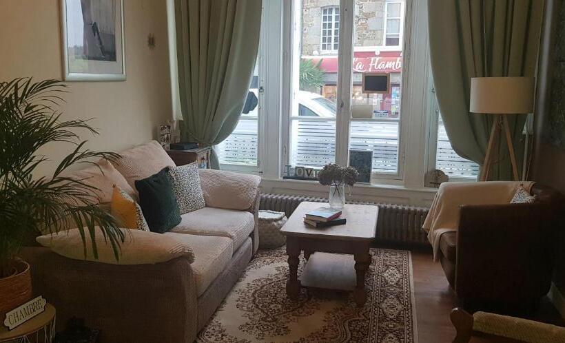 بنسيون Maison De Berry Bed & Breakfast