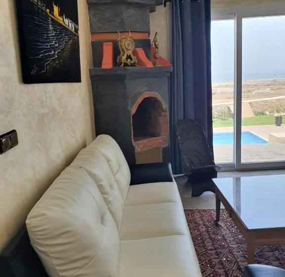 פנסיון Riad Anis