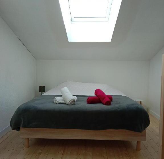 펜션 Studiocaroline44, 2 Studios Entre La Ville Et La Mer, Parking, Cuisine, Moins De 15min De L Aéroport