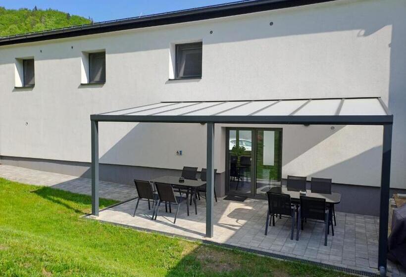 ペンション Vila Lada