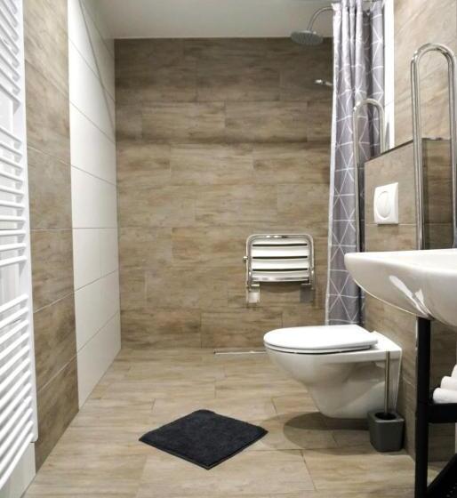 פנסיון Vila Lada