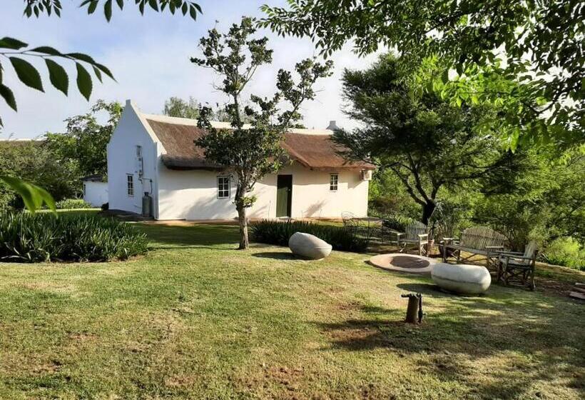 بنسيون Zeekoegat Historical Homestead