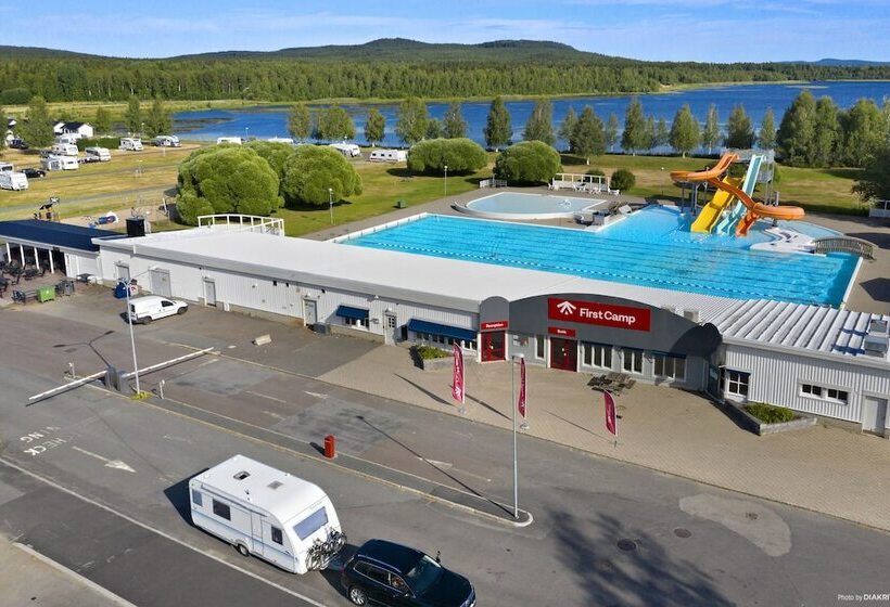 אתר נופש First Camp Björknäs Boden