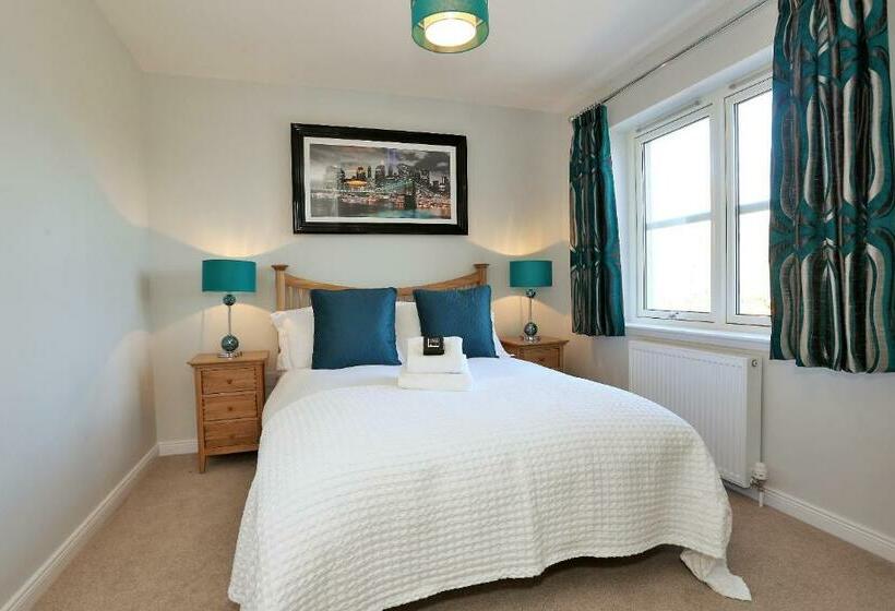 Town And Country Birchlee Road Apartments