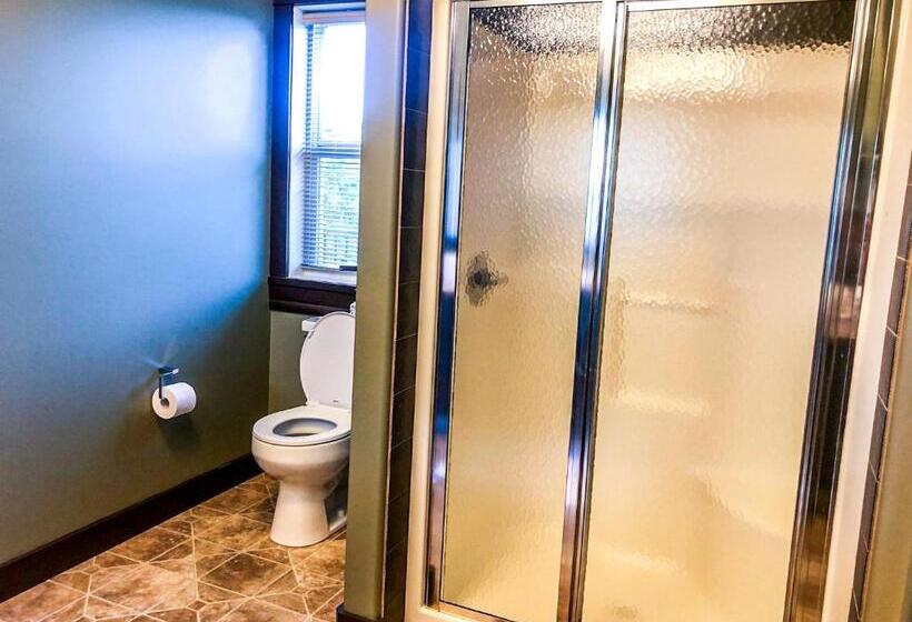 Wolf Creek Bed And Breakfast