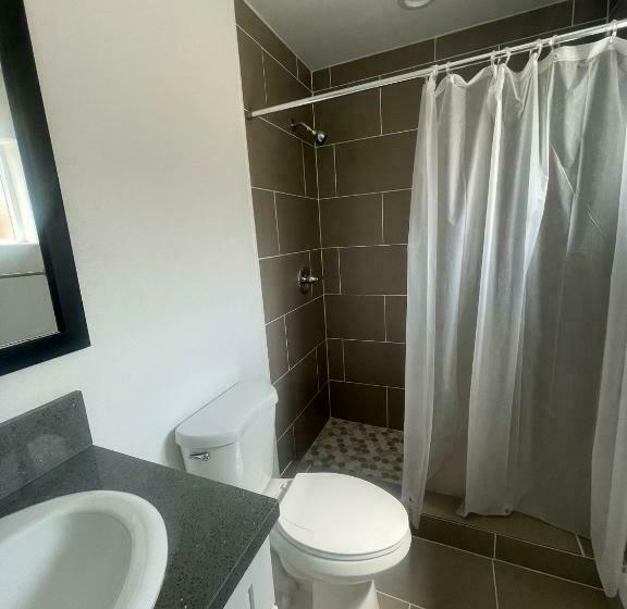 فندق صغير Humble Home Santa Ana 2