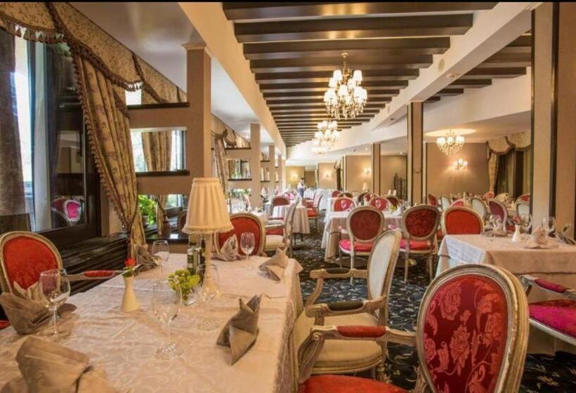 Alpin Resort Hotel Apartamentele 2403 2404 Proprietate Administrata De Gazda Privata