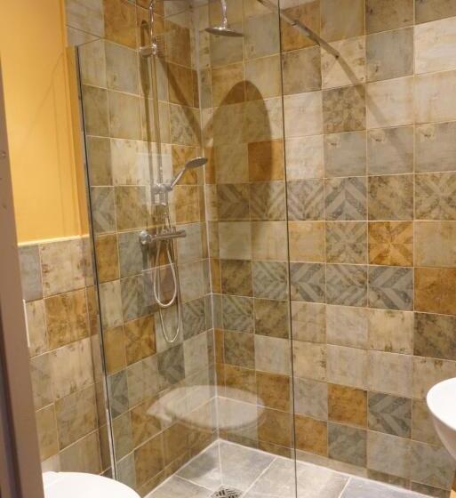 ベッドアンドブレックファースト Azal1889