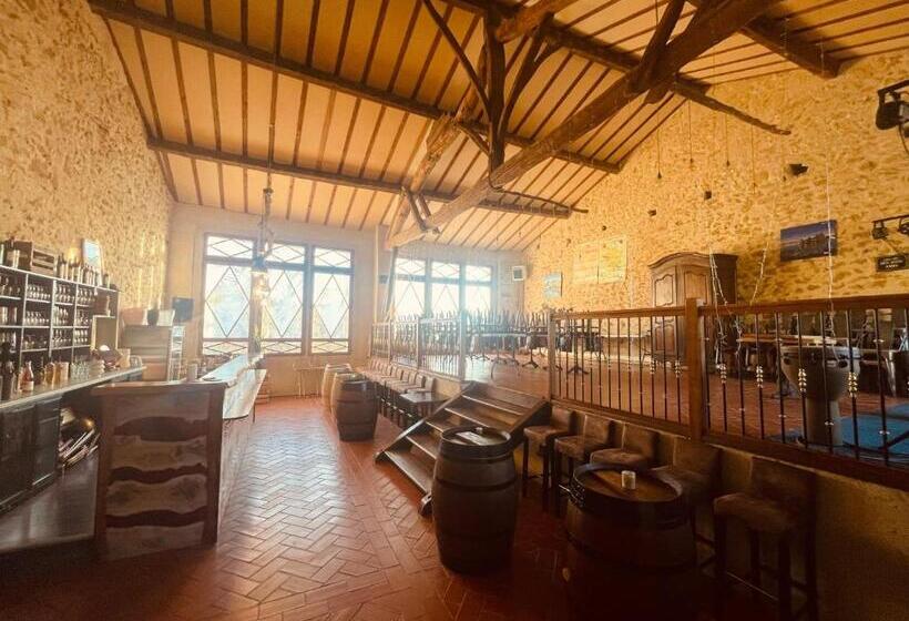 צימר Domaine La Tour