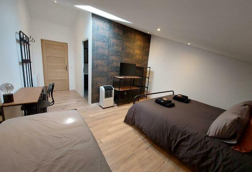 צימר Emilie Une Nuit   3 Chambres Au 2e étage   Maison Avec Chats