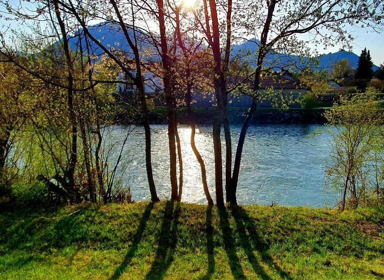 مبيت وإفطار Feinzimmer Mit Feinkost & Wein