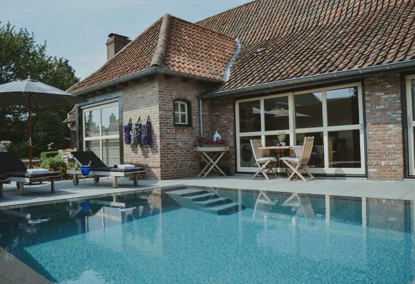 مبيت وإفطار La Maison Des Papillons