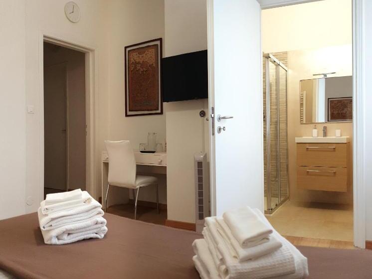 민박 La Meridiana House