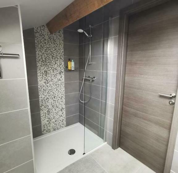 مبيت وإفطار Les Suites De Meiz