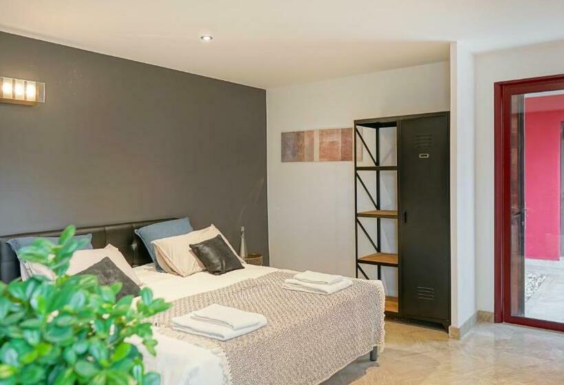 تختخواب و صبحانه Villa Magnolia