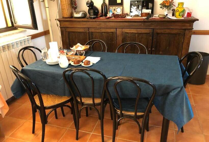 ベッドアンドブレックファースト Villa Paradiso