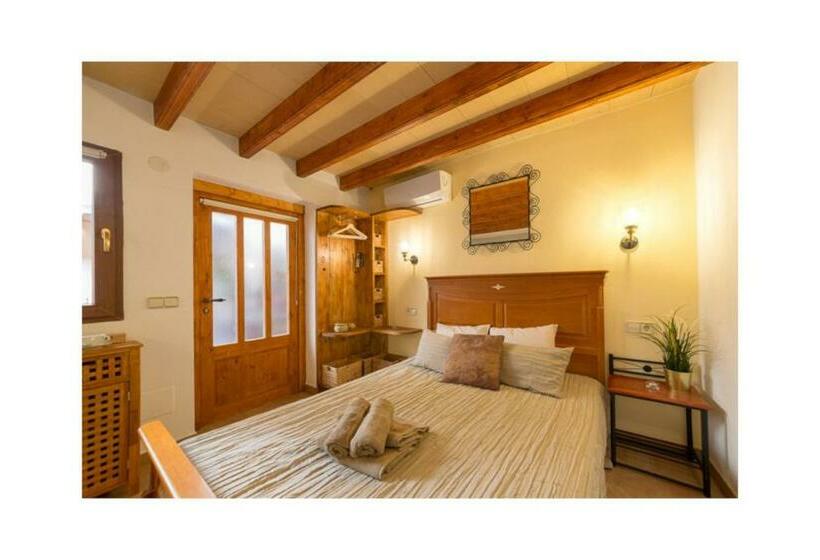 Boutique Hostal Born53 Im Stadtkern Von Llucmajor, Mallorca