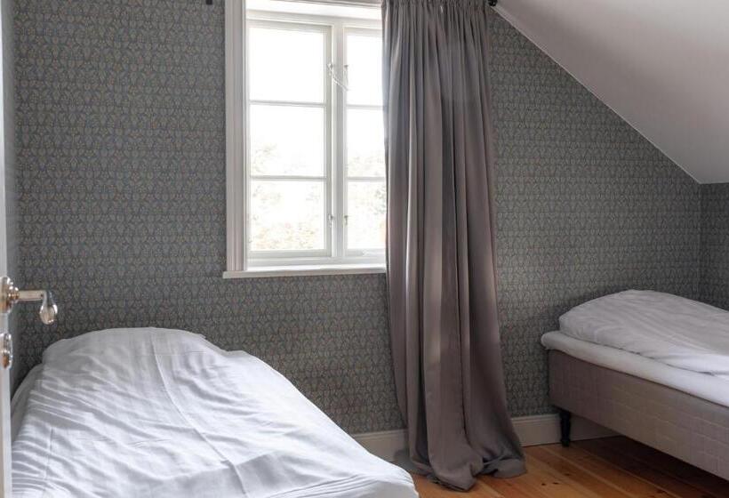 فندق Bergs Gård & Hållsvikens Gård