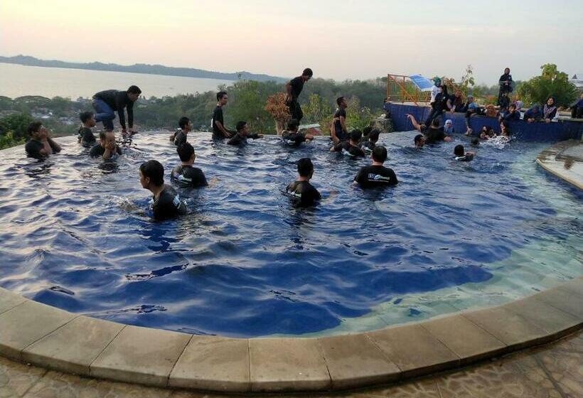 Bukit Kenari Hotel & Restaurant