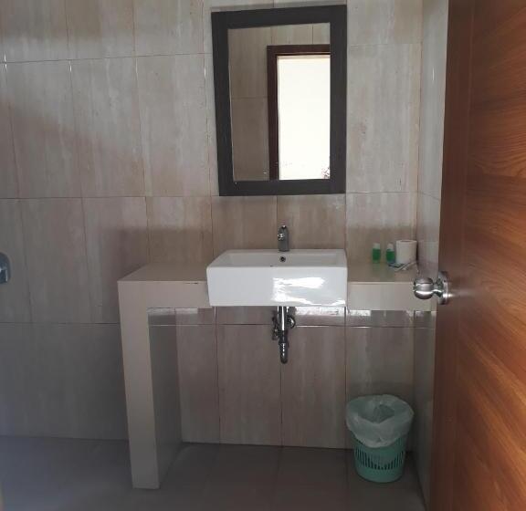 Bukit Kenari Hotel & Restaurant