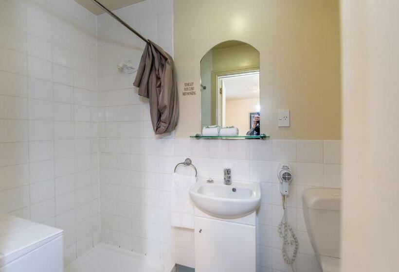 The Grand Hotel & Bar   Akaroa