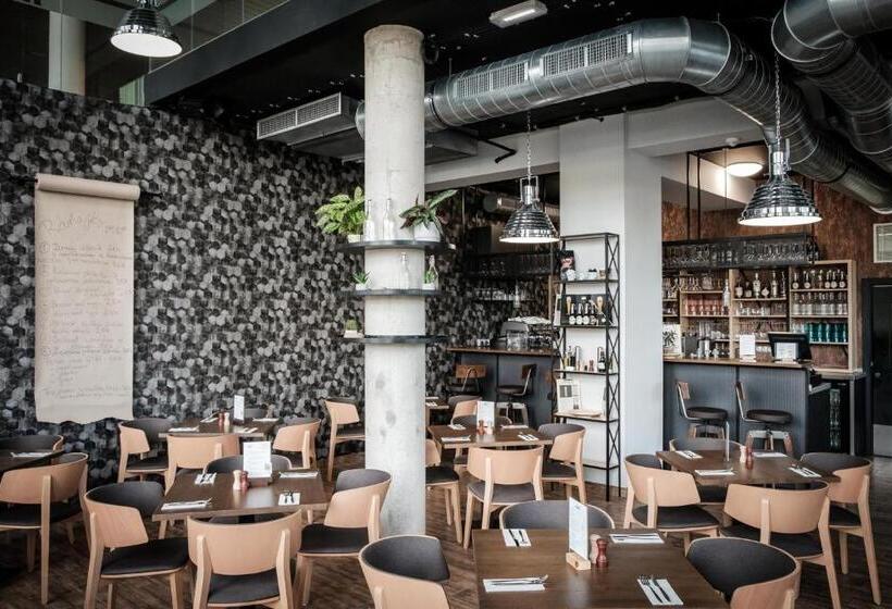 هتل Hendi Centrum