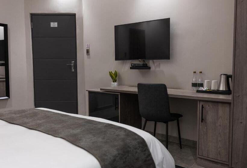 호텔 Luxe Suites Boutique