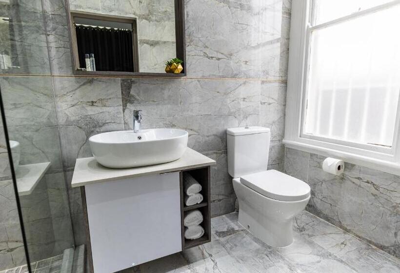 호텔 Luxe Suites Boutique