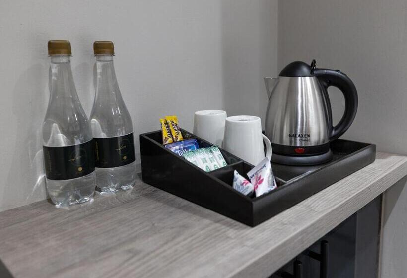 호텔 Luxe Suites Boutique