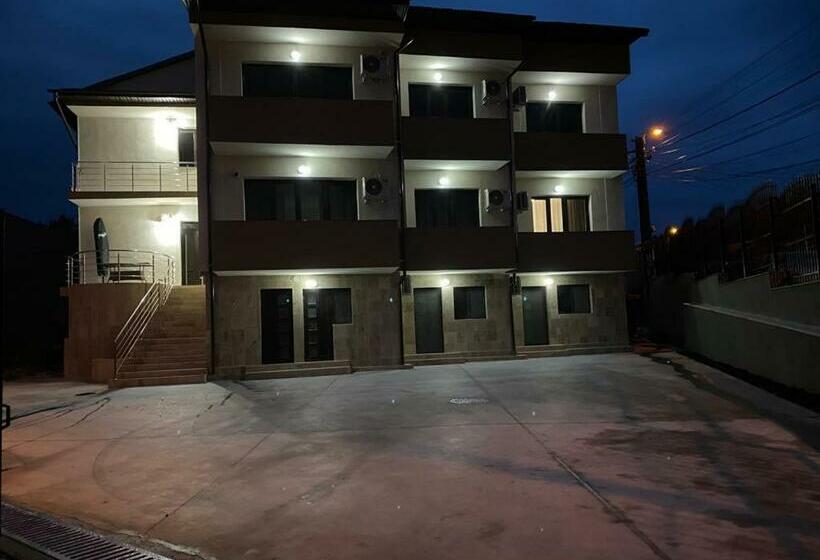 فندق Prestige House