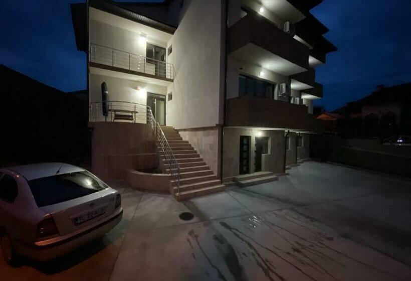 فندق Prestige House