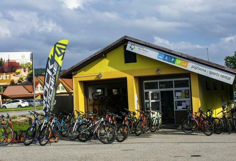 Ubytování Hanka V Hotelovém Pokoji C408 Top View