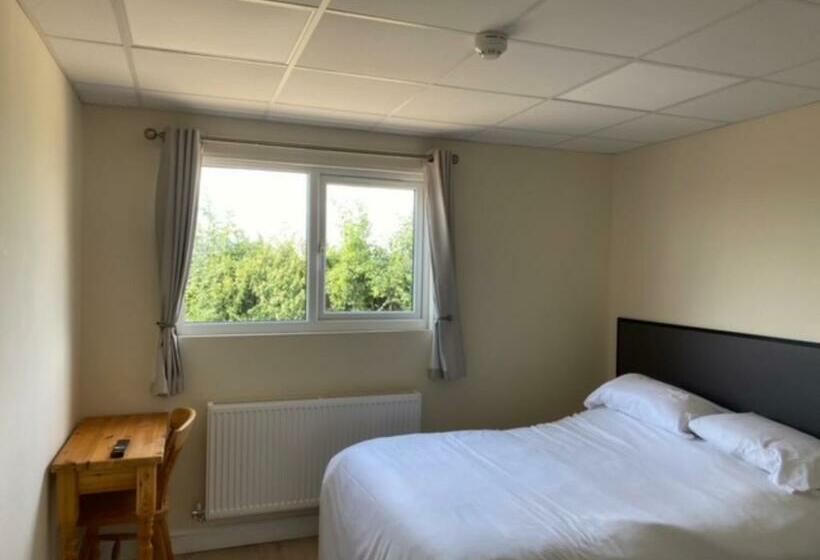 פנסיון Bucks Accommodation