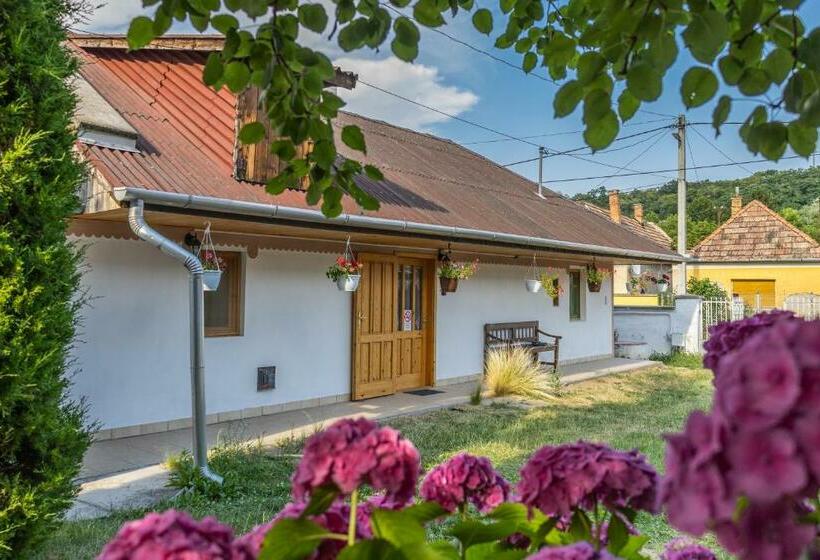 פנסיון Dorci Vendégház   A Piece Of Peace