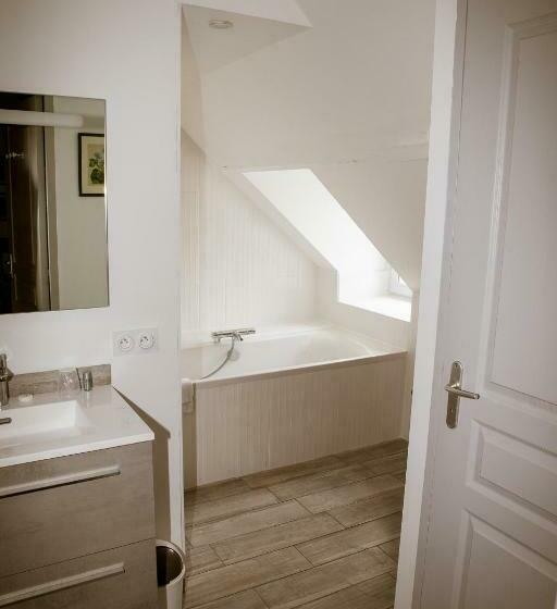 ペンション La Fontaine Du Mont