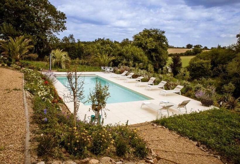 ペンション La Fontaine Du Mont