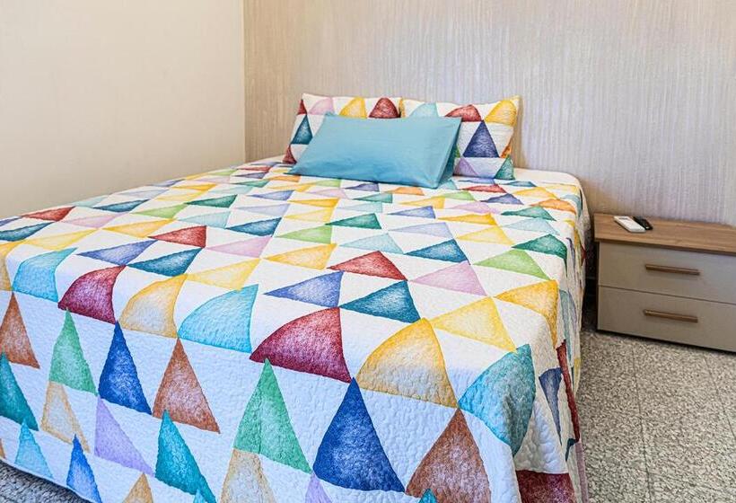 Пансион Mola’s Square House