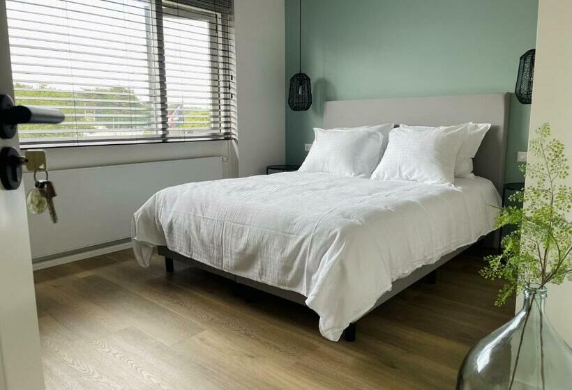 פנסיון N9 Texel