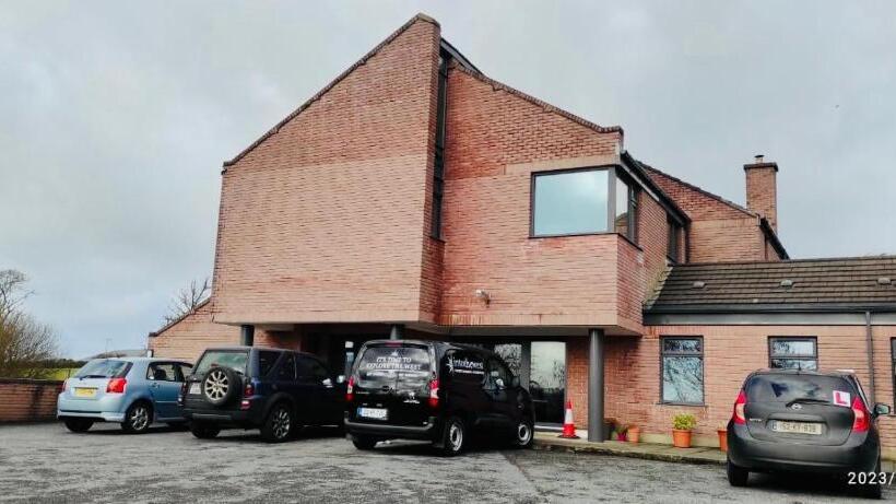 بنسيون The Cloisters