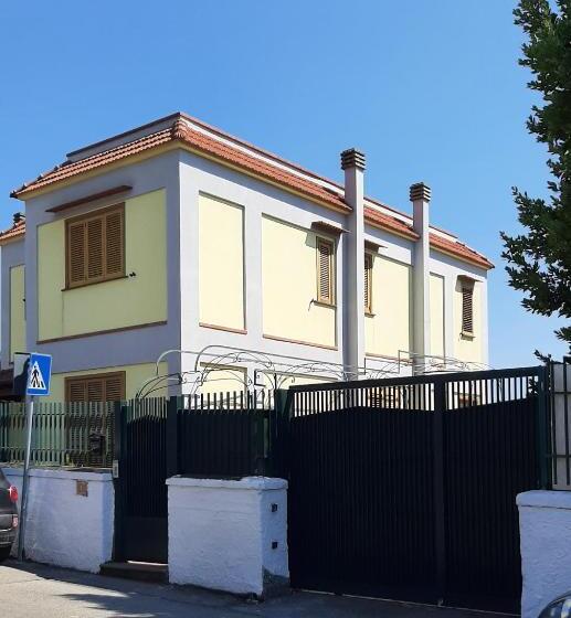 بنسيون Villa Mariel Suites & Apartment