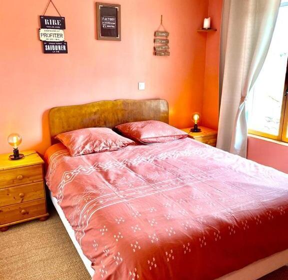 مبيت وإفطار Rooftop Face à La Cité  Rfc