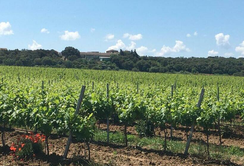Bed and Breakfast Suite Saint Esteve Avec Balneo Au Cœur D Un Hameau