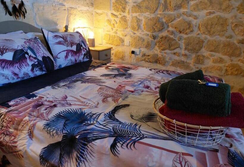 تختخواب و صبحانه The Lyndee House