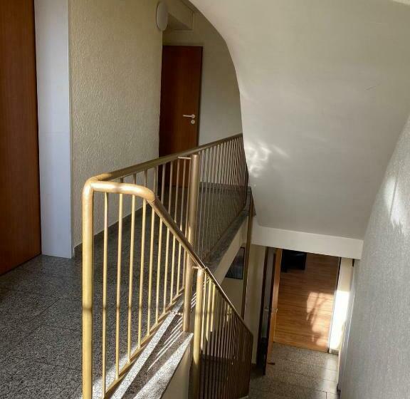 تختخواب و صبحانه Weller