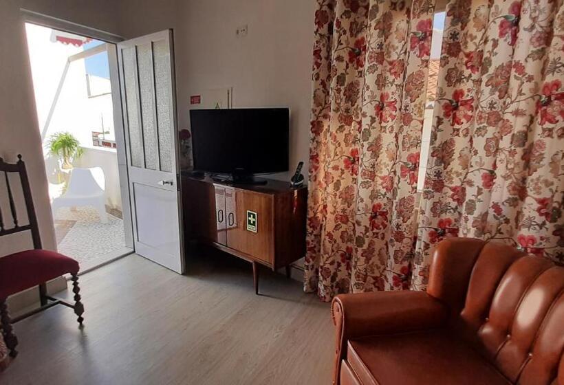 Hostel De Borba   Just In House