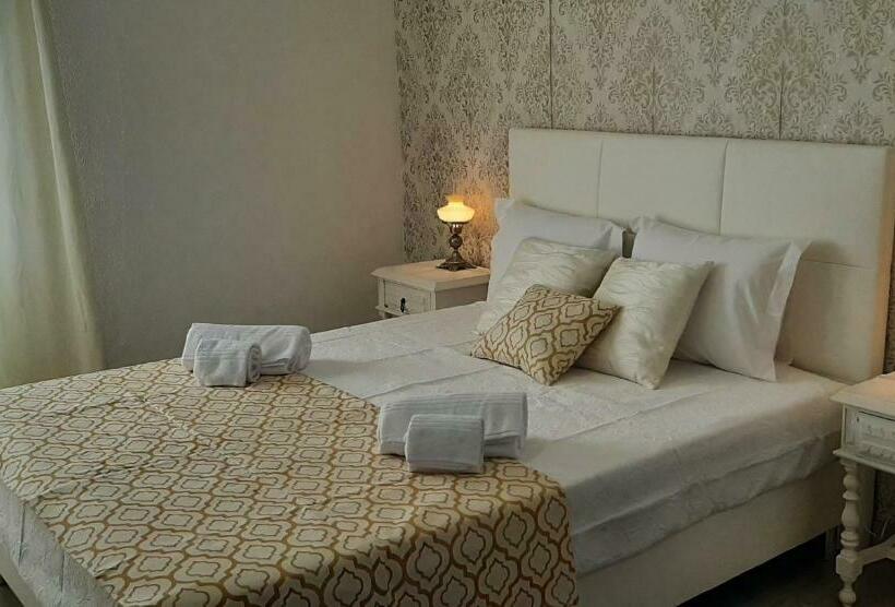 Hostel De Borba   Just In House