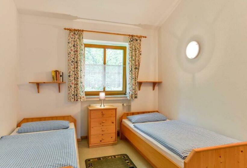 Krug S Family Hostel Und Restaurant