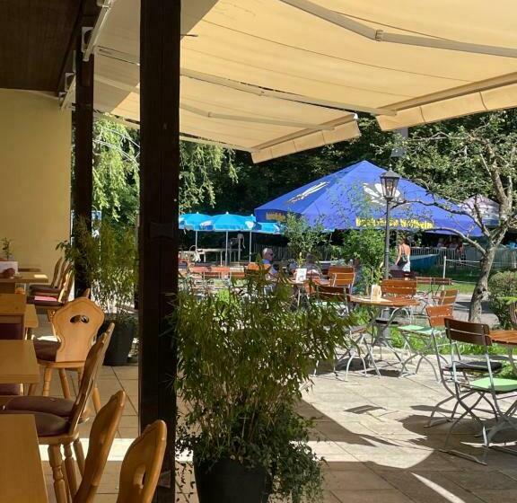 Krug S Family Hostel Und Restaurant