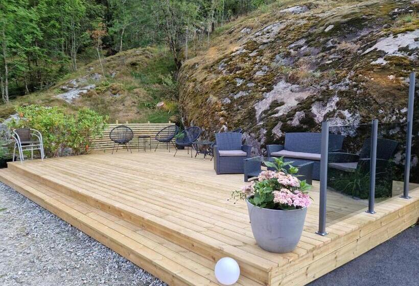 Kvamsdal Pensjonat 2